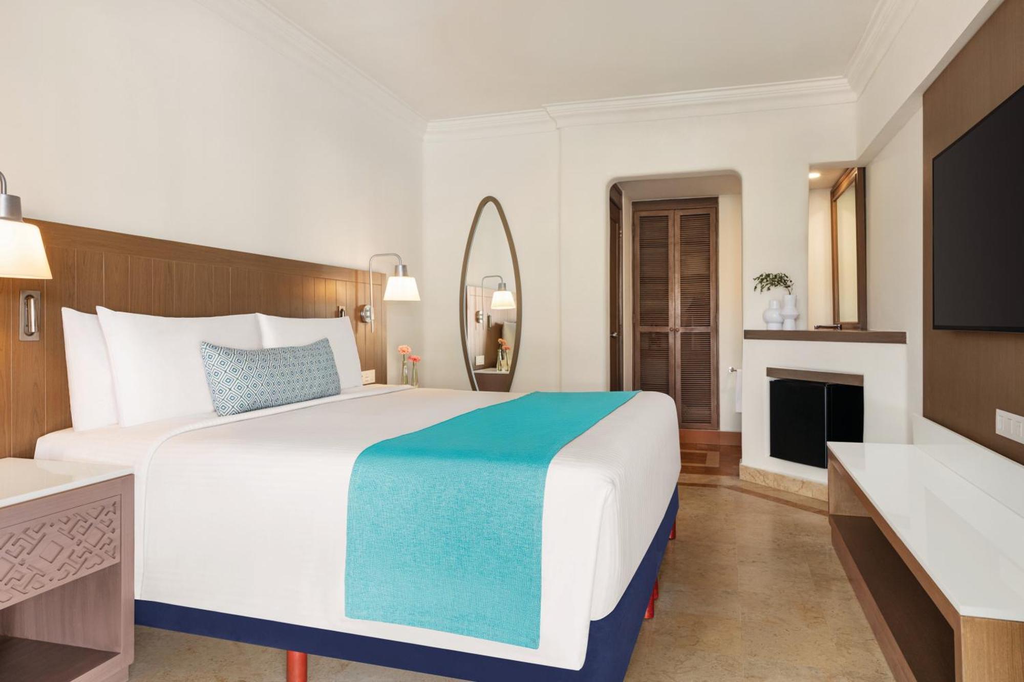 Wyndham Alltra Playa Del Carmen Adults Only All Inclusive Exterior photo