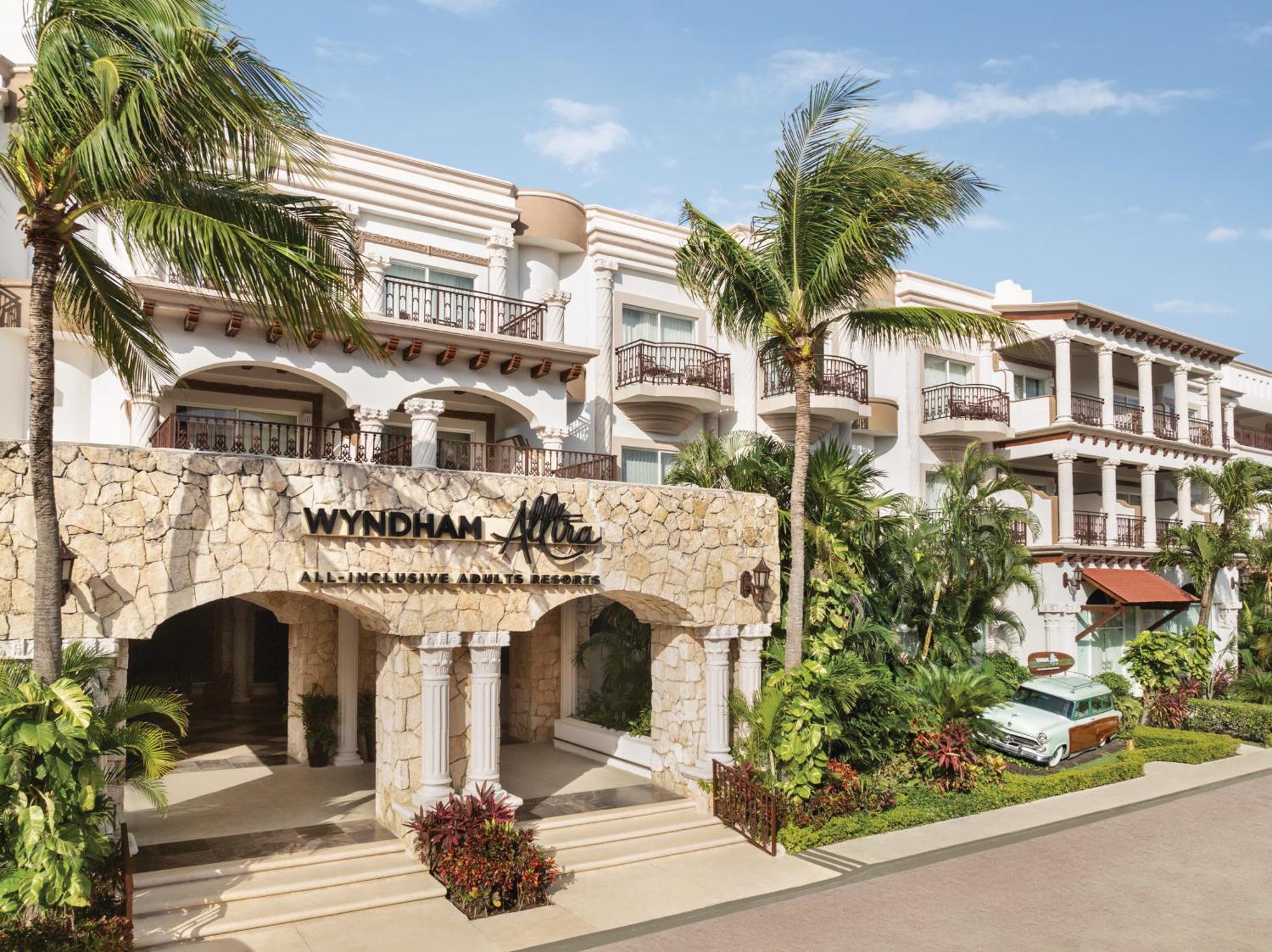 Wyndham Alltra Playa Del Carmen Adults Only All Inclusive Hotel Exterior photo